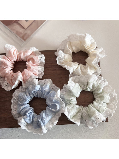 Gifty - Sweet Small Floral Lace Trim Scrunchie