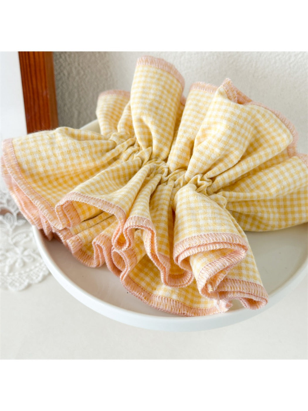 Gifty - Adorable Multicolor Plaid Fabric Scrunchie