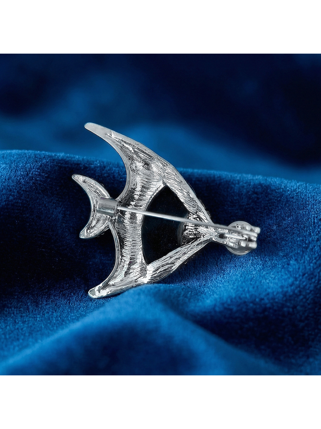Brovia - Silver Tone Tropical Fish Alloy Brooch Pin