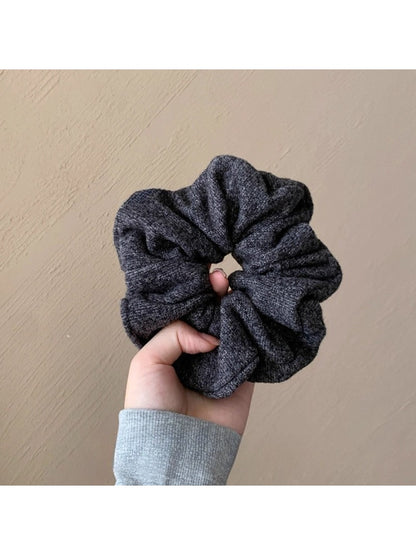 Gifty - Large Soft Sweet Scrunchie Hair Ties