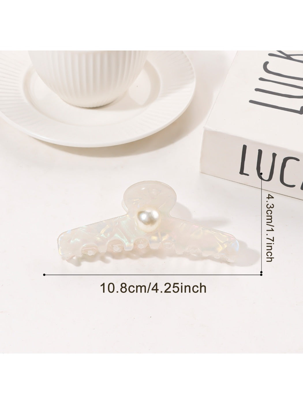 Beau - Vintage Half Moon Shaped Claw Clip
