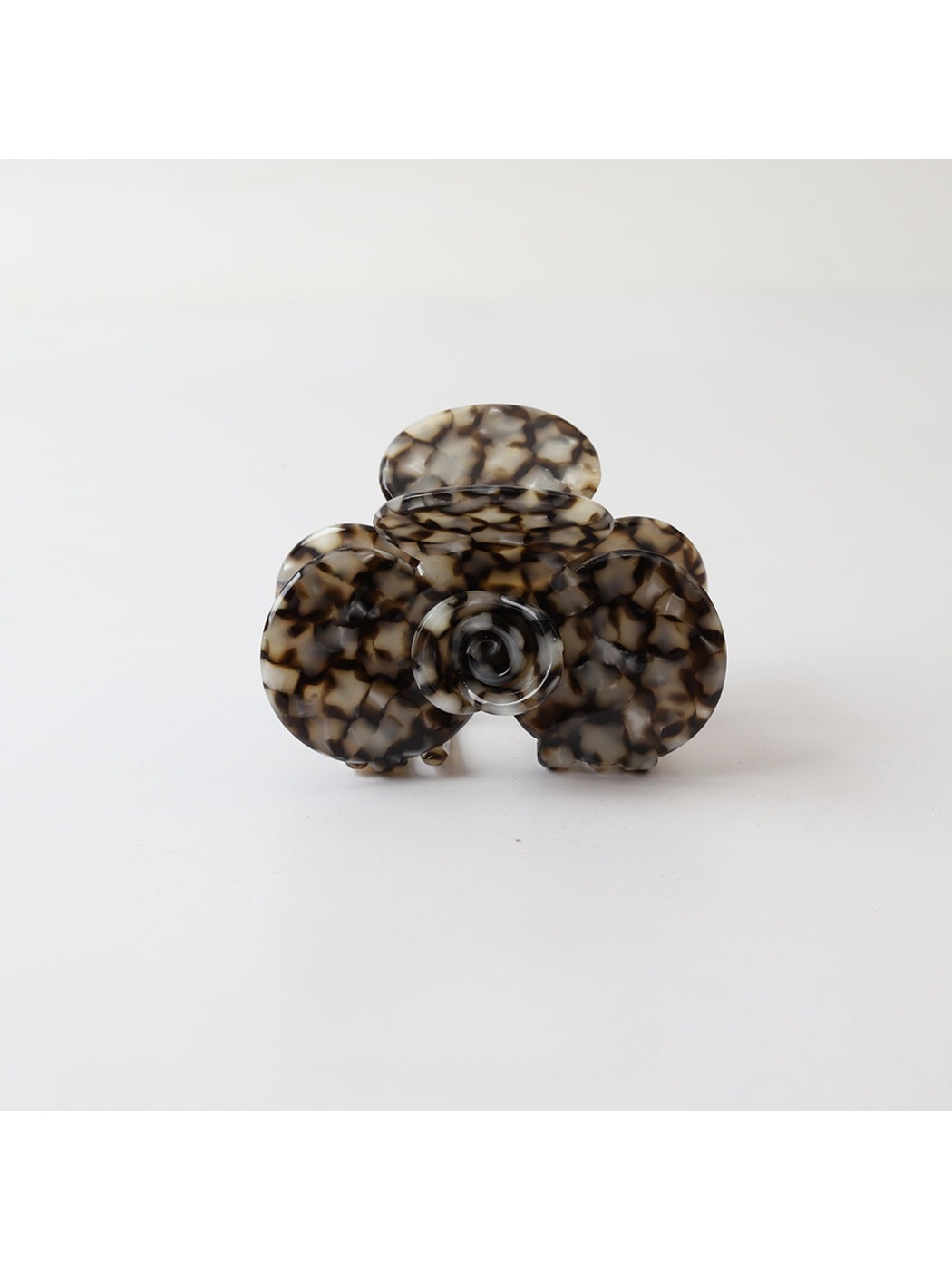 Beau - Camellia Flower Acetate Fiber Hair Claw Clip