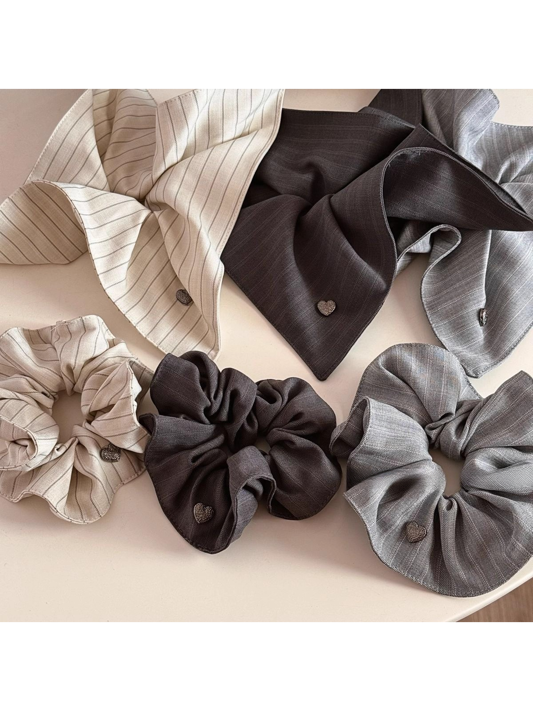 Gifty - Heart Stripe High Stretch Hair Scrunchie