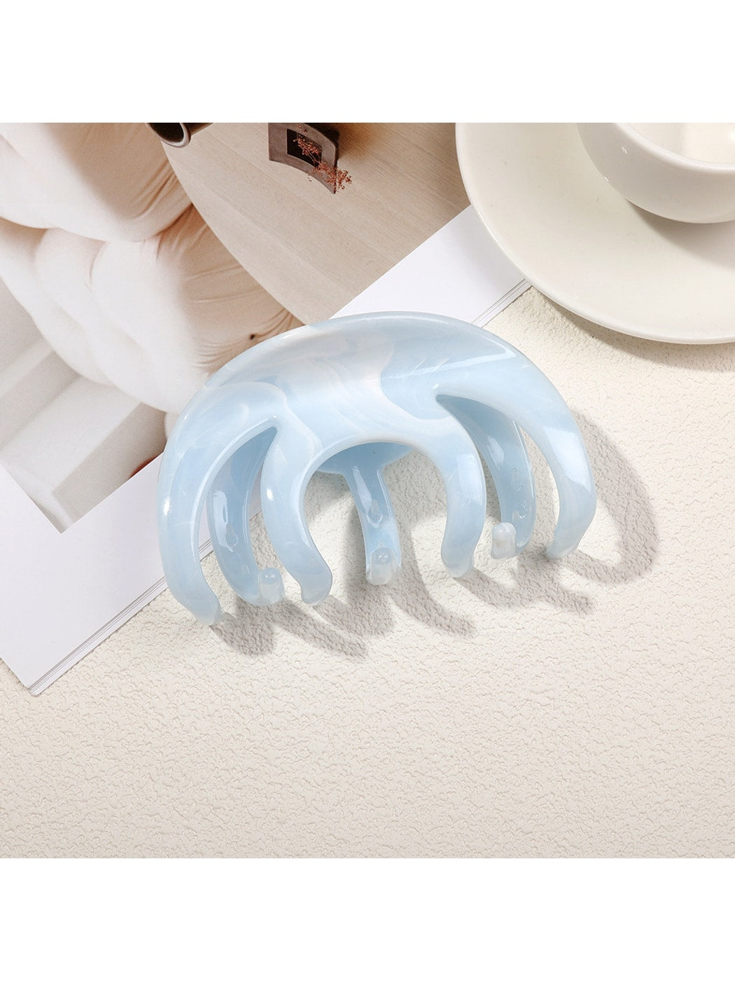 Beau - Glossy Marbled Pattern Hair Claw Clip