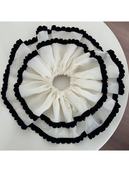 Gifty - Black Velvet-Trimmed Tulle Scrunchie