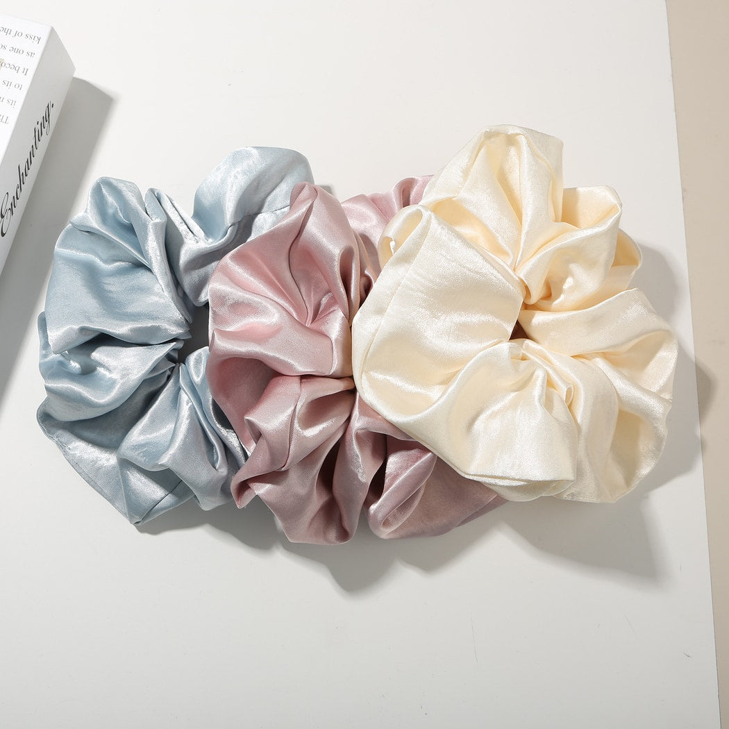 Gifty - Loose Fit Satin Look Polyester Scrunchie