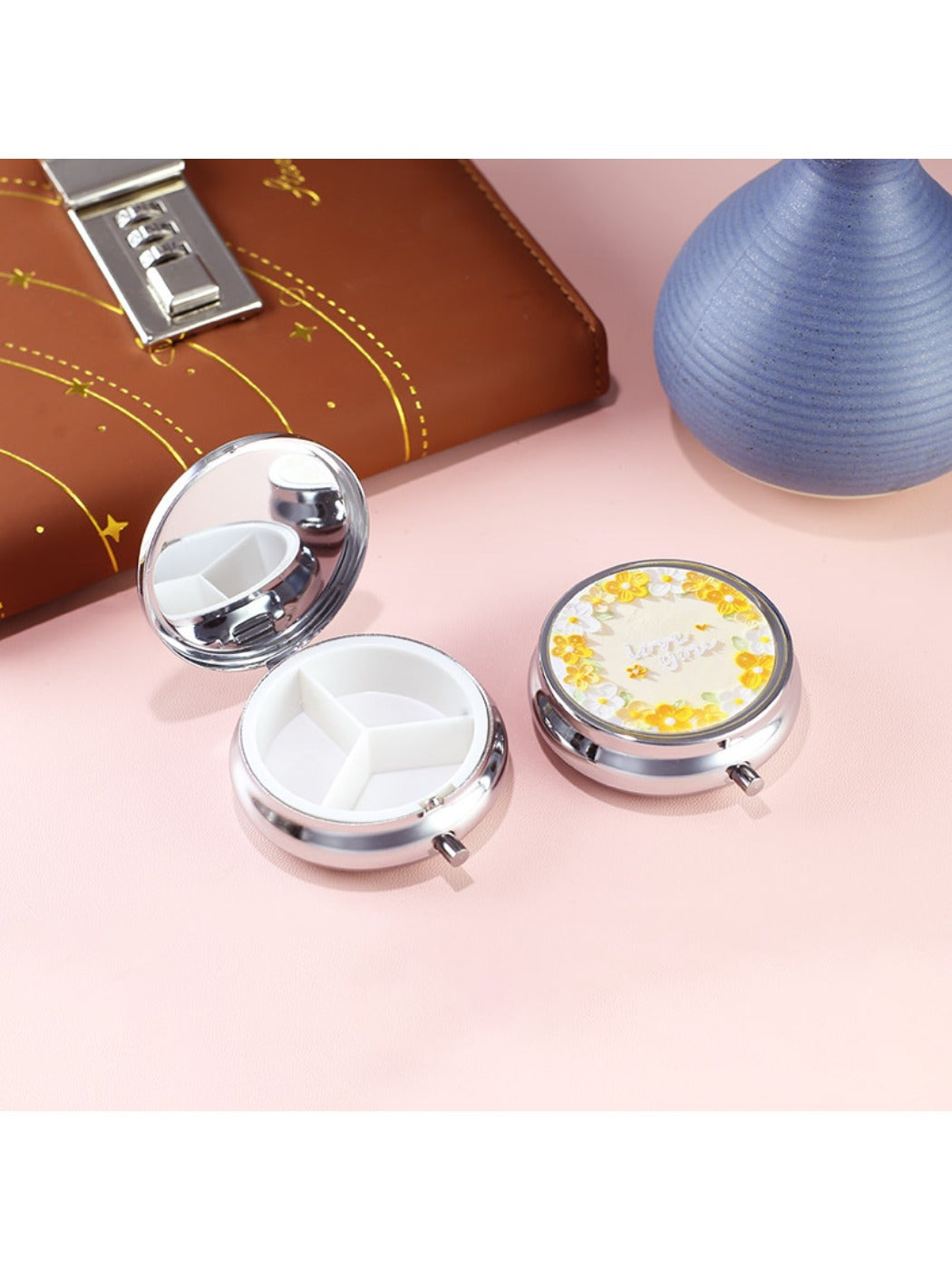 Mirroray - Floral Pattern Three Compartment Portable Mirror