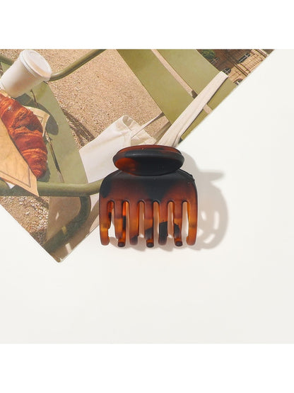 Beau - Matte or Glossy Leopard Print Claw Clip