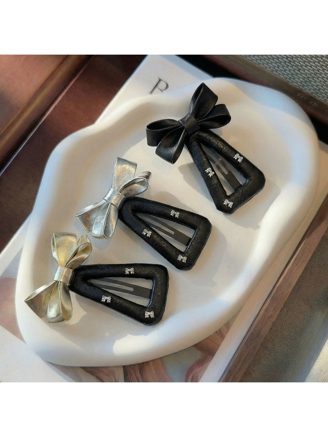 Beau - Faux Leather Bow Triangle Snap Hair Clip