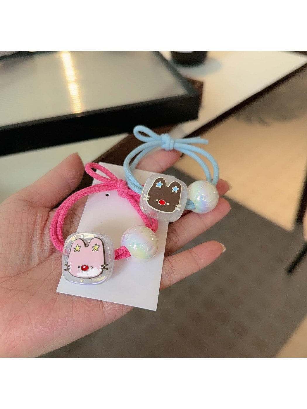 Gifty - Cute Rabbit Ball Accent Decorative Hair Tie