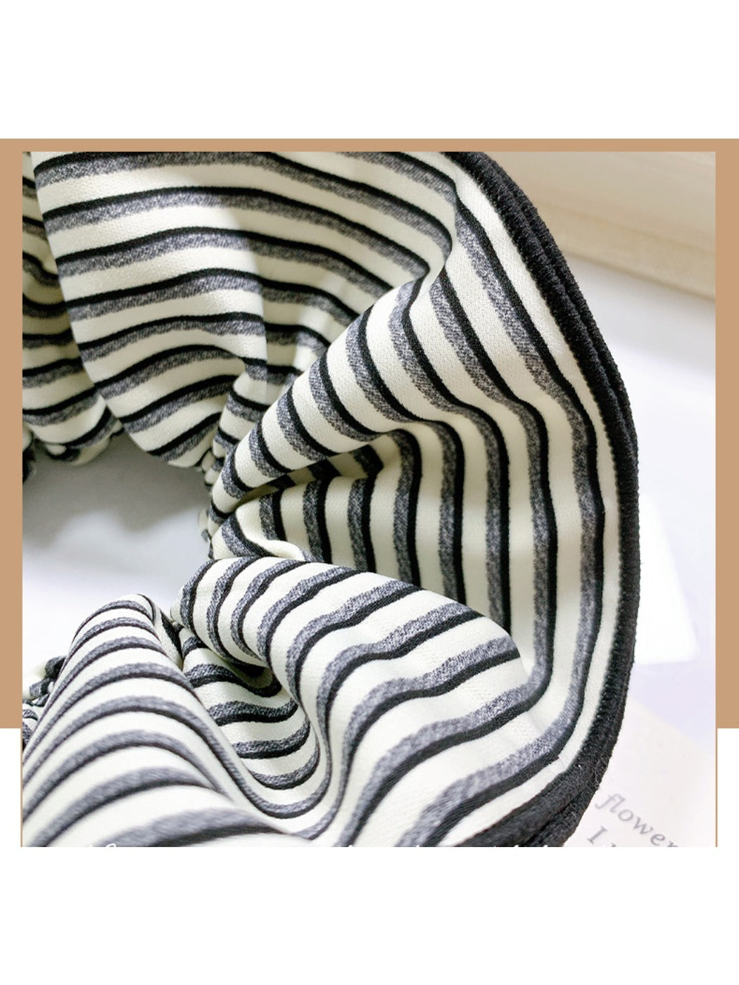 Gifty - Elegant Grey Striped  Scrunchies