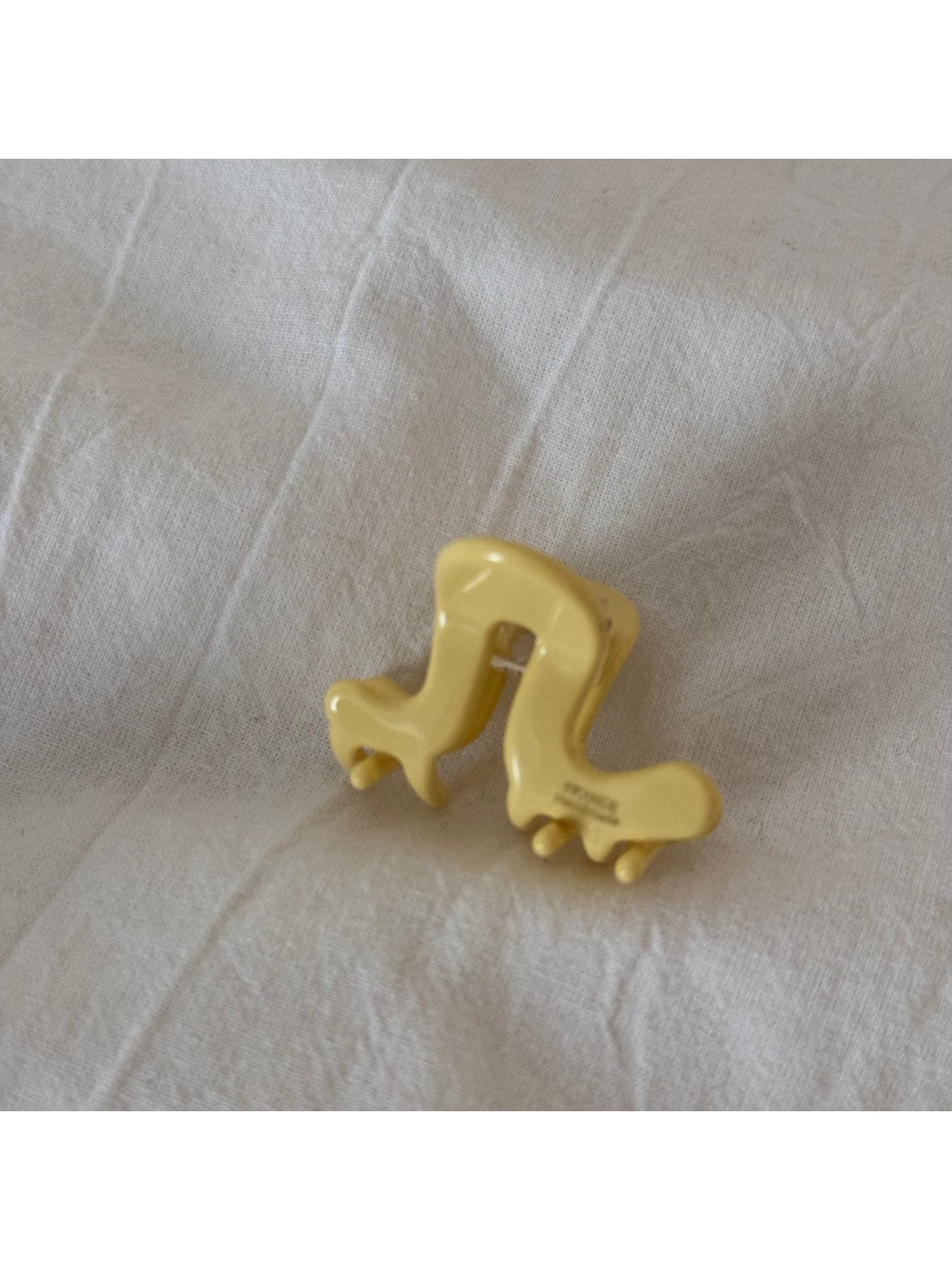 Beau - Sweet Style Irregular Finish Hair Claw Clip