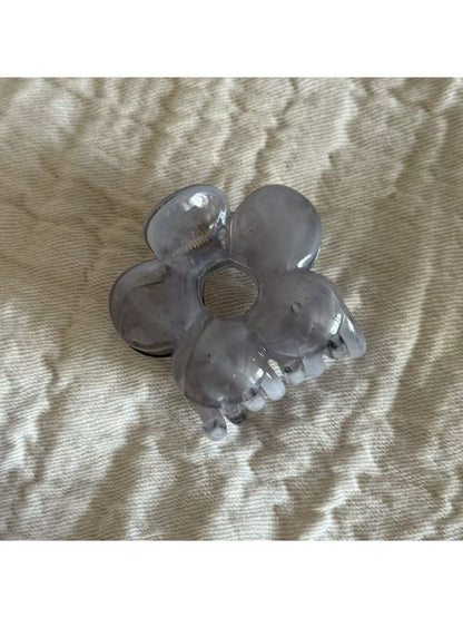 Beau - Glossy Acrylic Flower Hollow Claw Clip