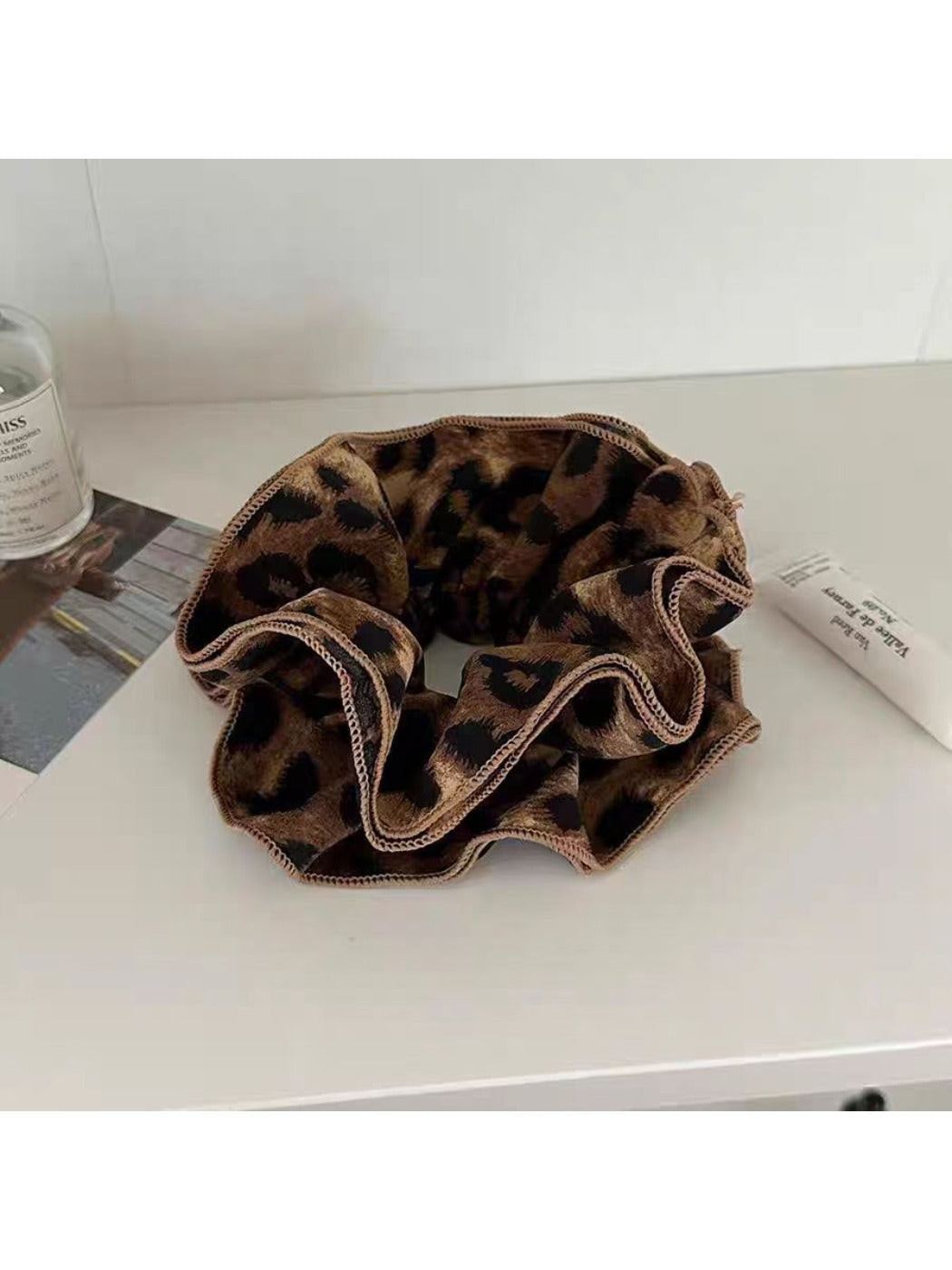 Gifty - Elegant Leopard Pattern Scrunchies
