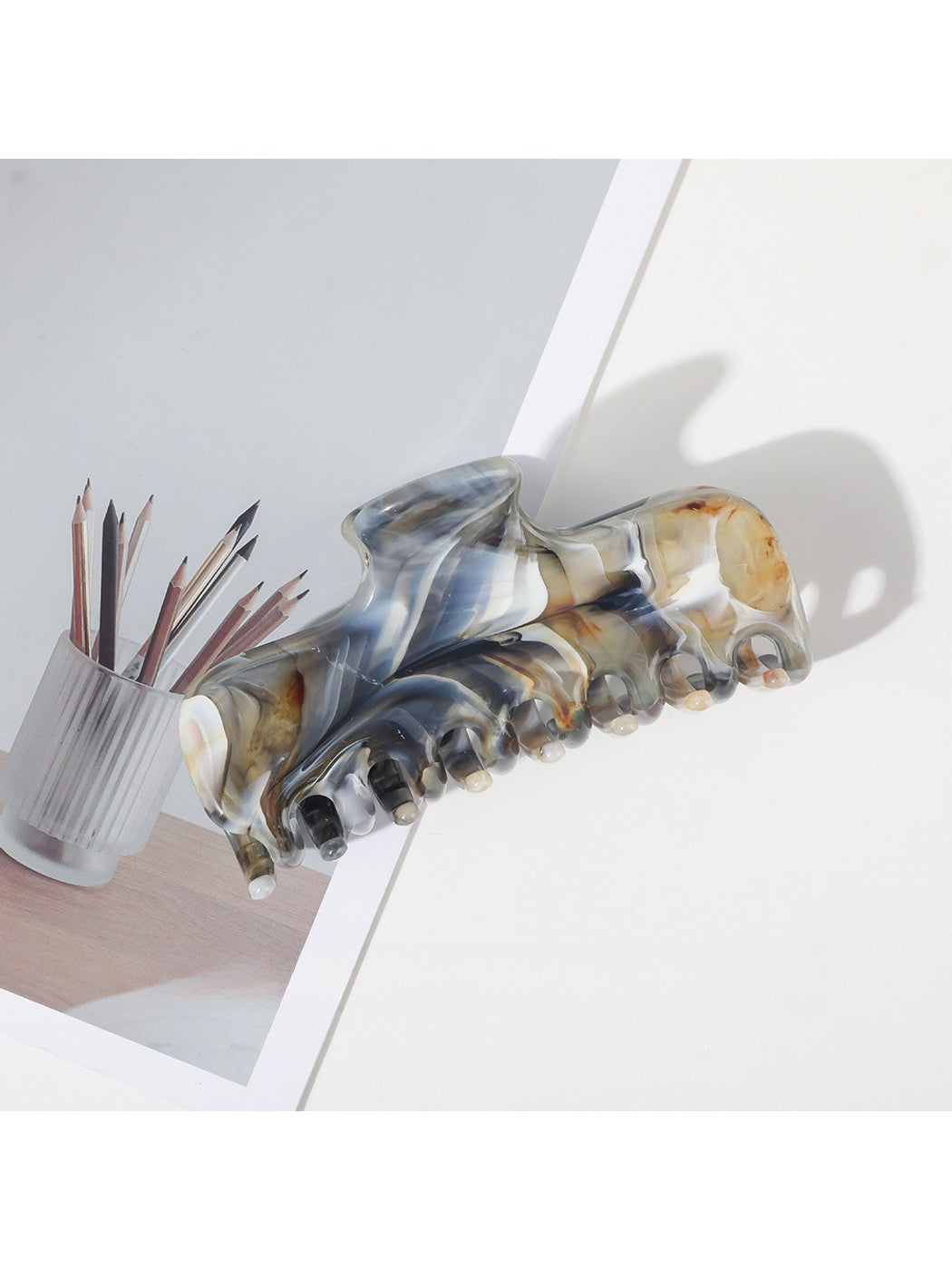 Beau - Marble Swirl Flat Plastic Hair Claw Clip