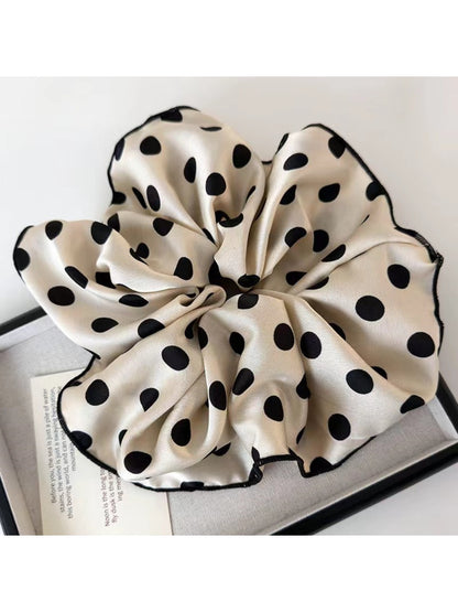 Gifty - Versatile Large Polka Dot Scrunchie