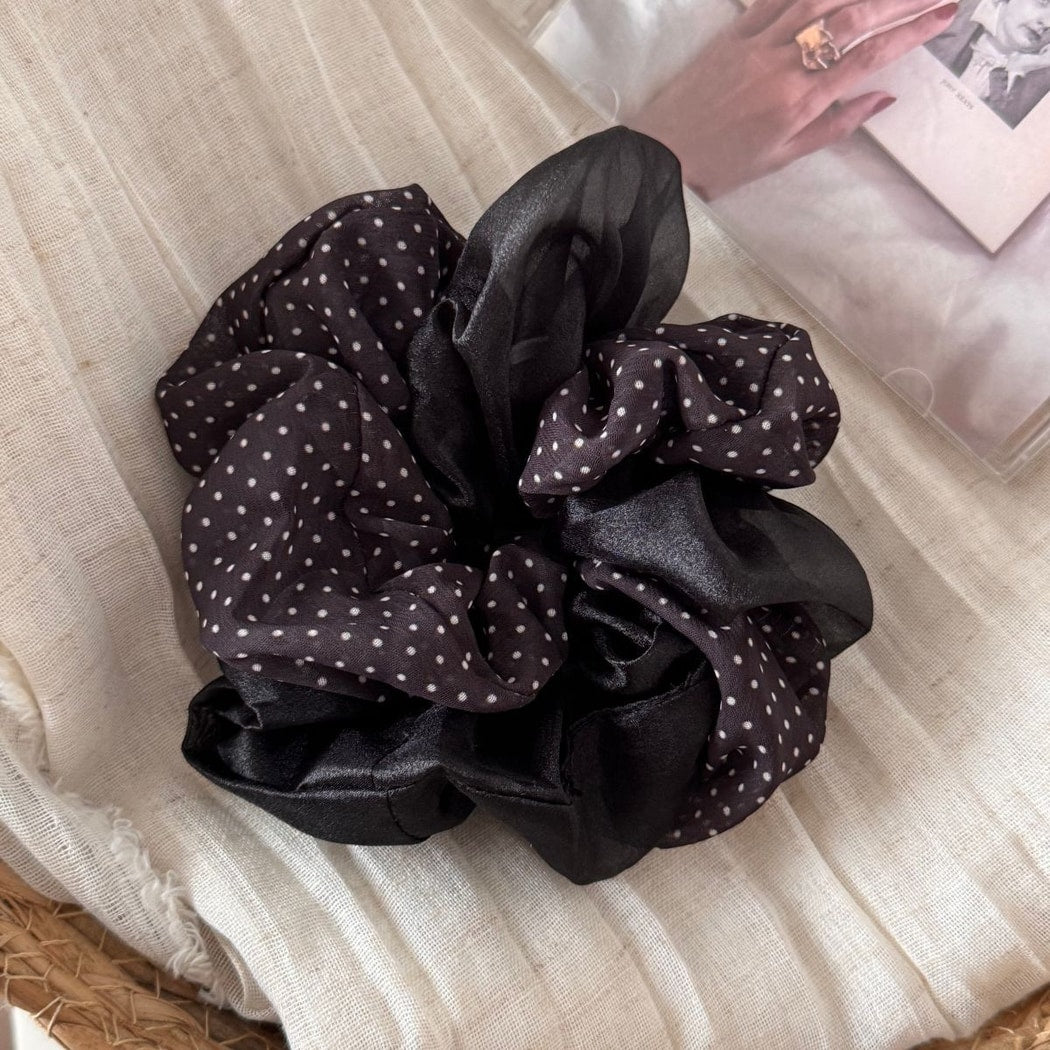 Gifty - Polka Dot Double-Color Fabric Scrunchie