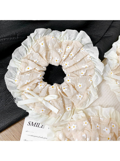 Gifty - Small Floral Hair Loop