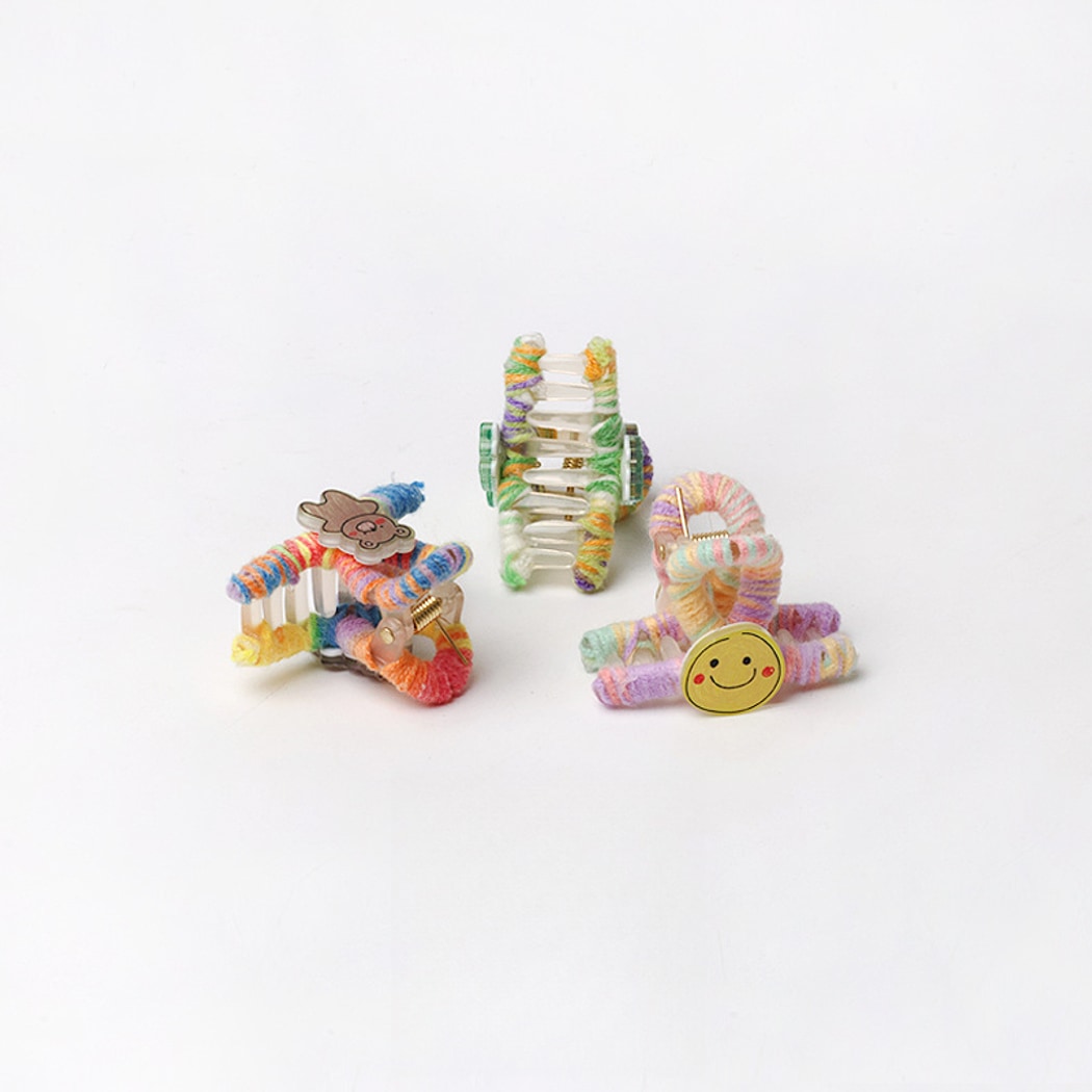 Beau - Cartoon Smiley Yarn Wrapped Polyester Claw Clip