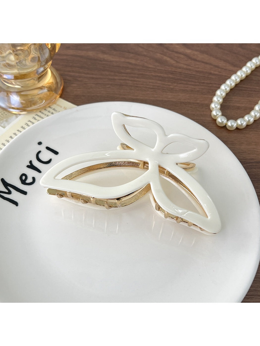 Beau - Pretty Butterfly Acetate Hair Clip