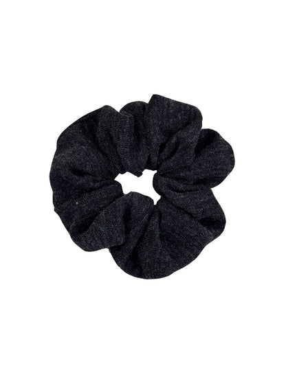 Gifty - Elegant Vintage Hair Scrunchie