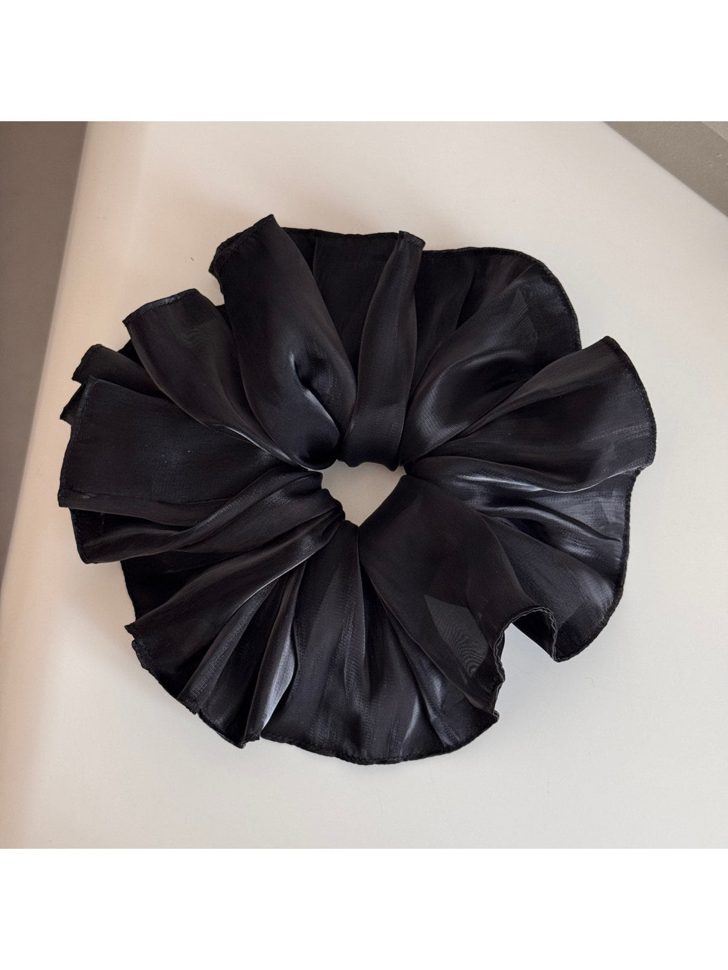 Gifty - Ruffled Sheen Polyester Fiber Scrunchie