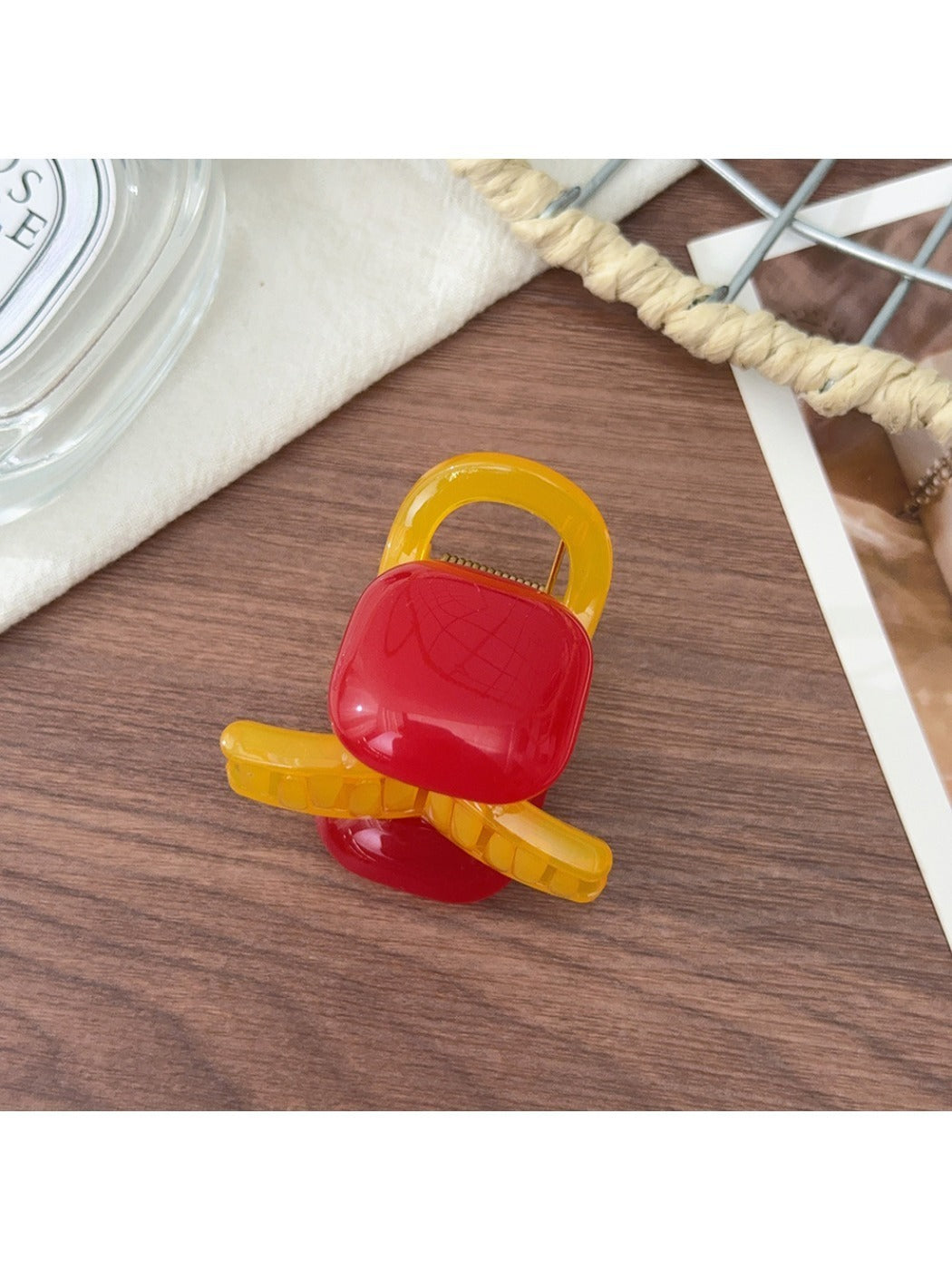 Beau - Square X Shaped Hair Claw Clip