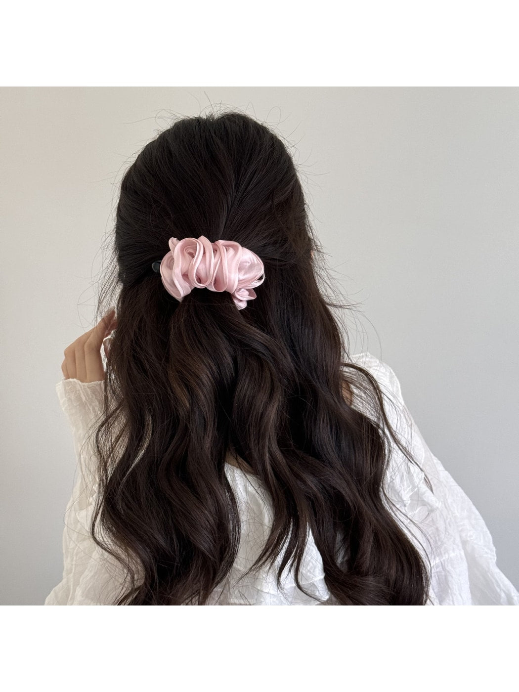 Beau - Minimal Pleated Satin Finish Banana Clip