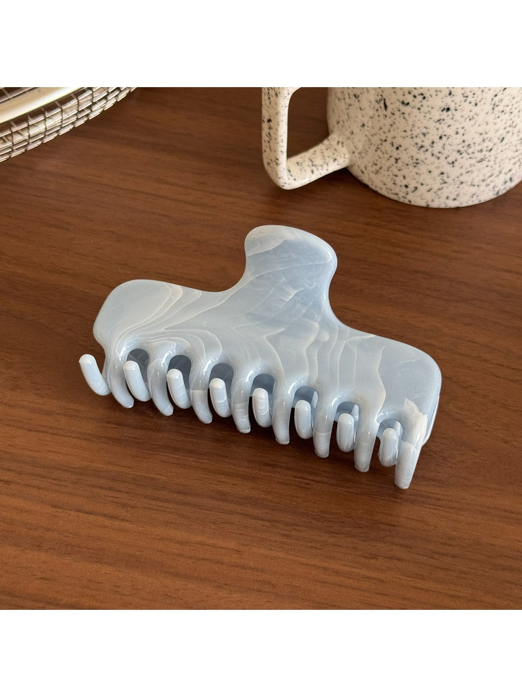 Beau - Marbled Plastic Geometric Line Claw Clip