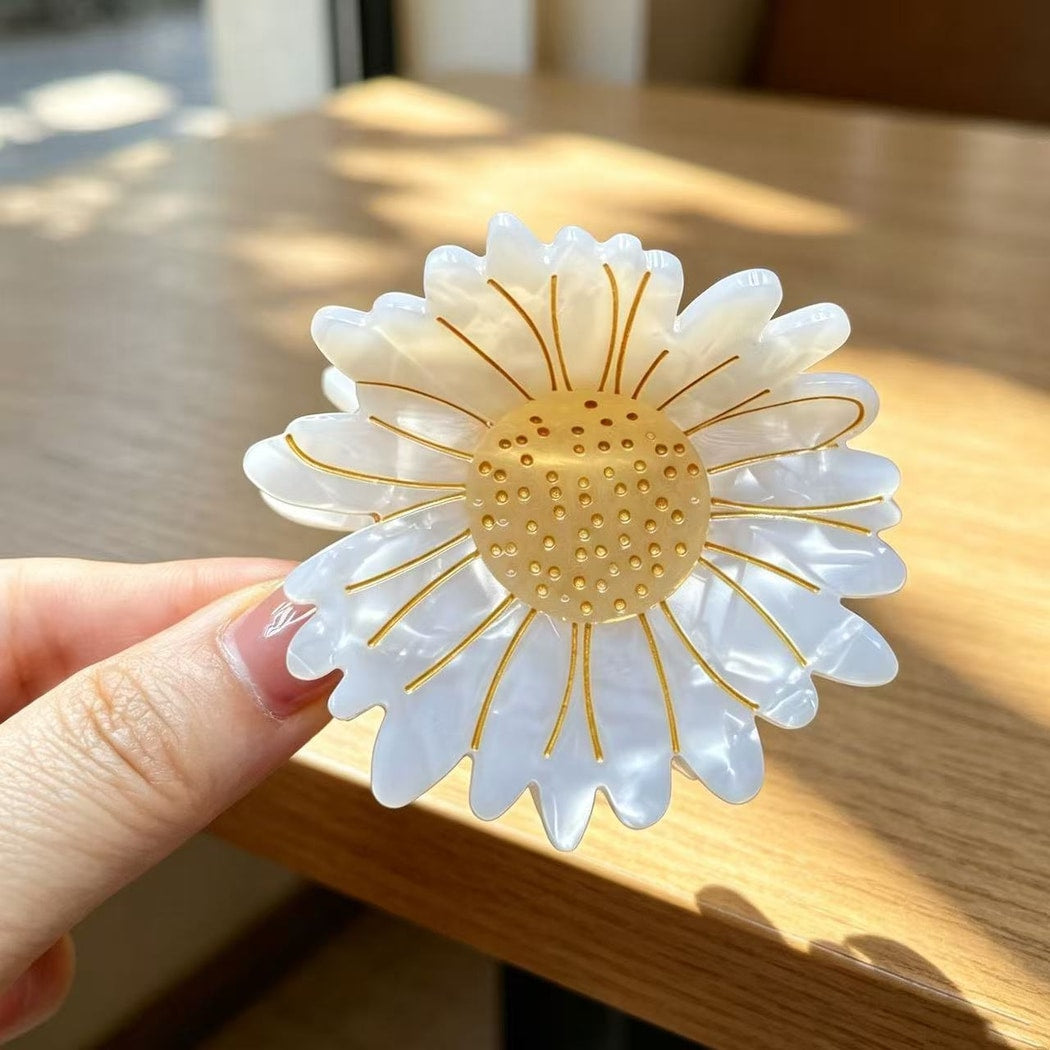 Beau - Yellow Sunflower Shape Claw Clip