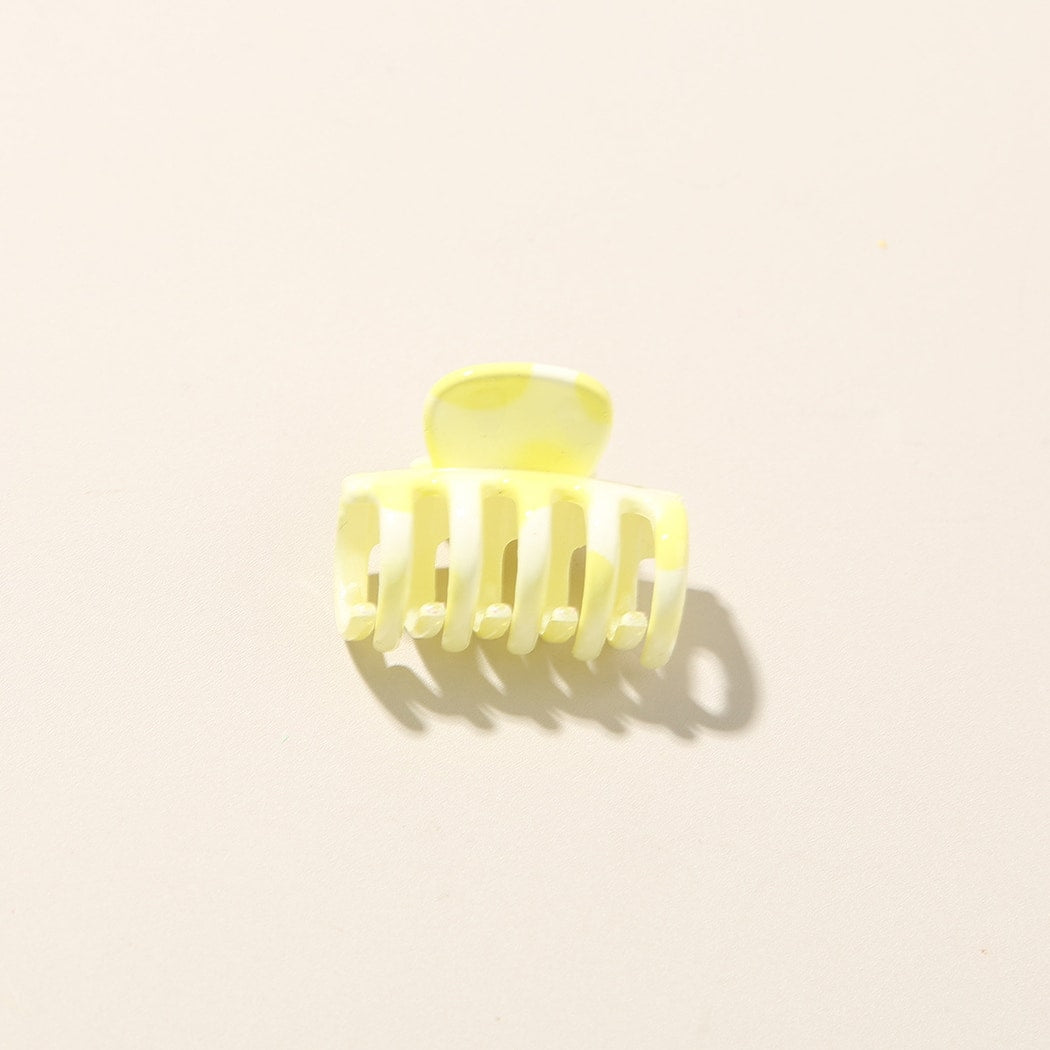 Beau - Cute Glossy Bangs and Flyaway Claw Clip