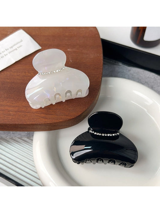 Beau classic half round hair claw clip in matte black, side view