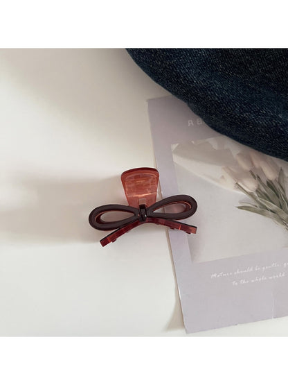 Beau - Vintage Style Butterfly Hair Claw Clip
