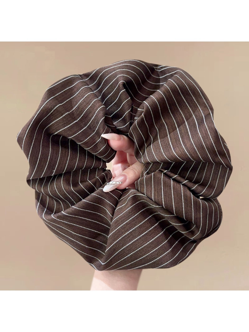 Gifty - Simple Striped Scrunchie Hair Tie