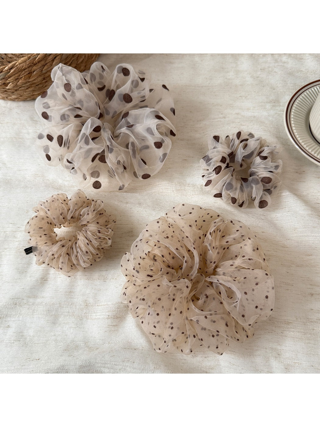 Gifty - Polka Dot Mesh Ruffled Ponytail Hair Scrunchie