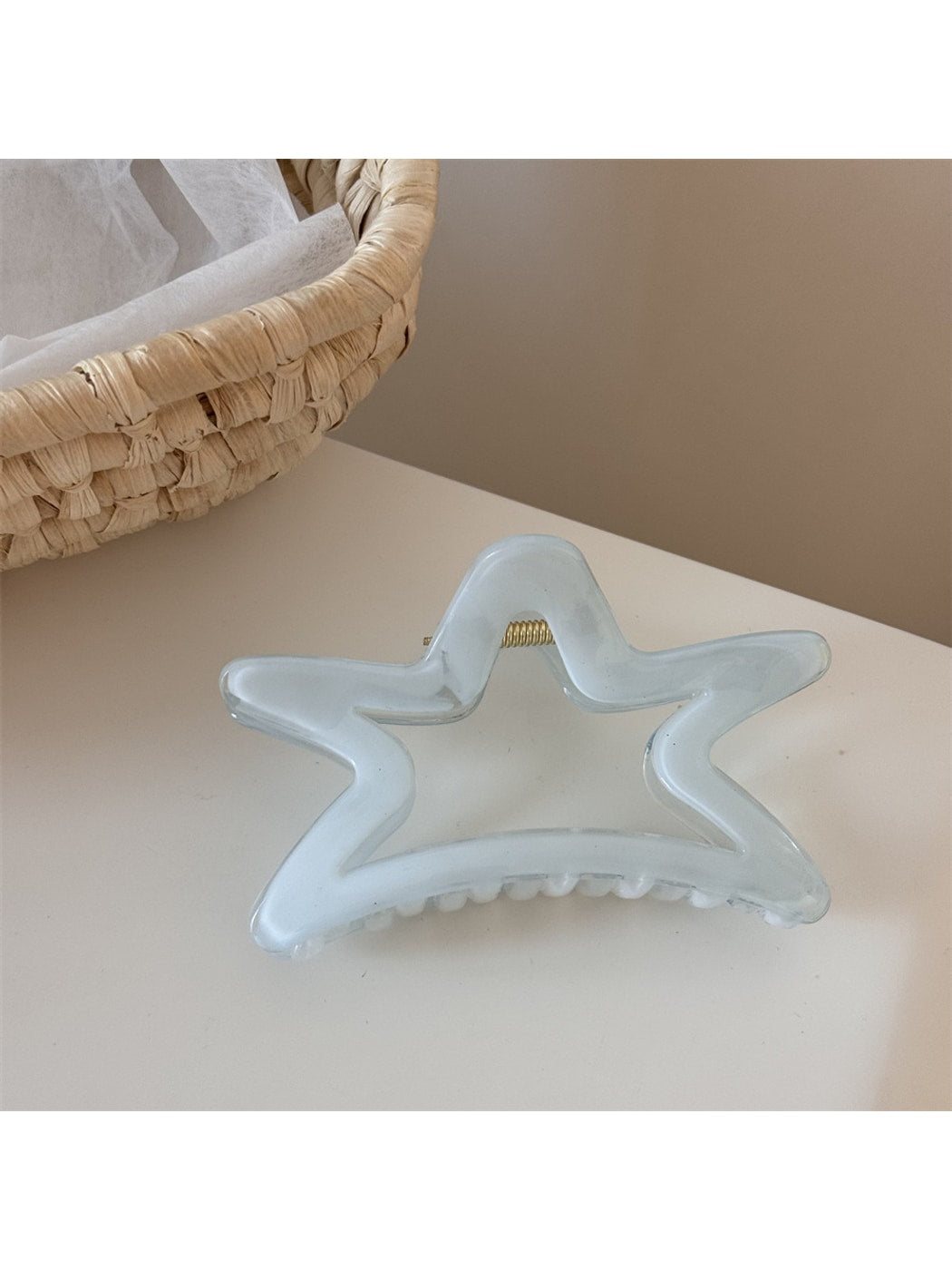 Beau - Simple Transparent Star Shape Hair Claw Clip