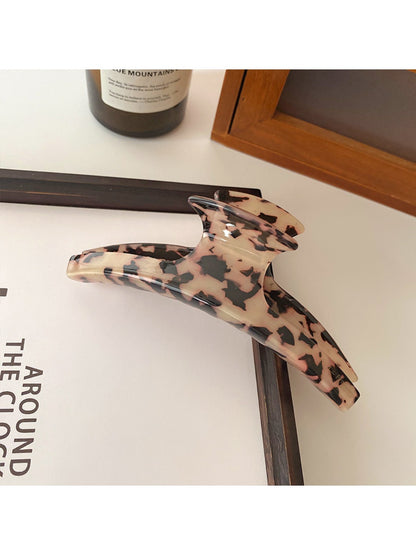 Beau - Large Leopard Print Hair Claw Clip