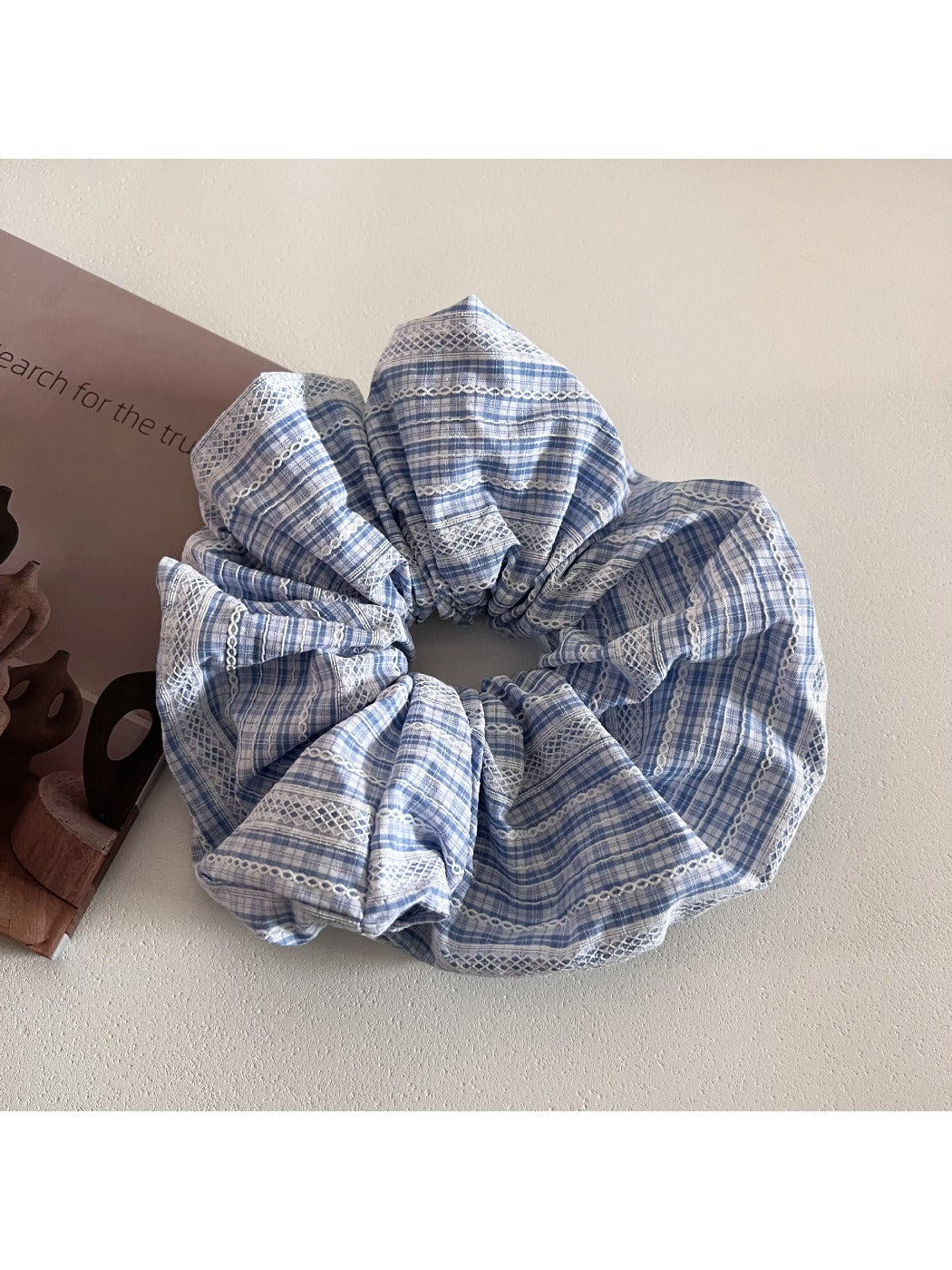 Gifty - Elegant Simple Plaid Scrunchie