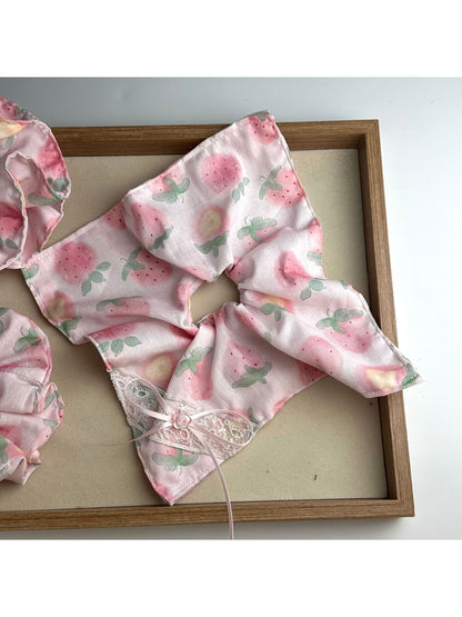 Gifty - Strawberry Print Polyester Scrunchie