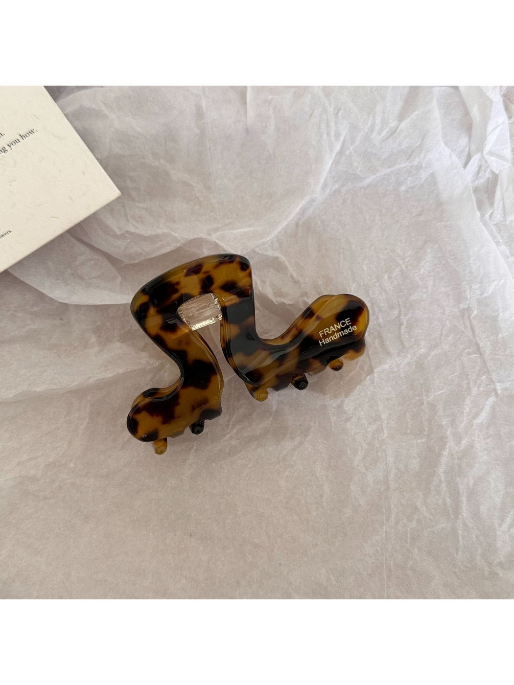 Beau - Simple Wavy Geometric Acetate Claw Clip
