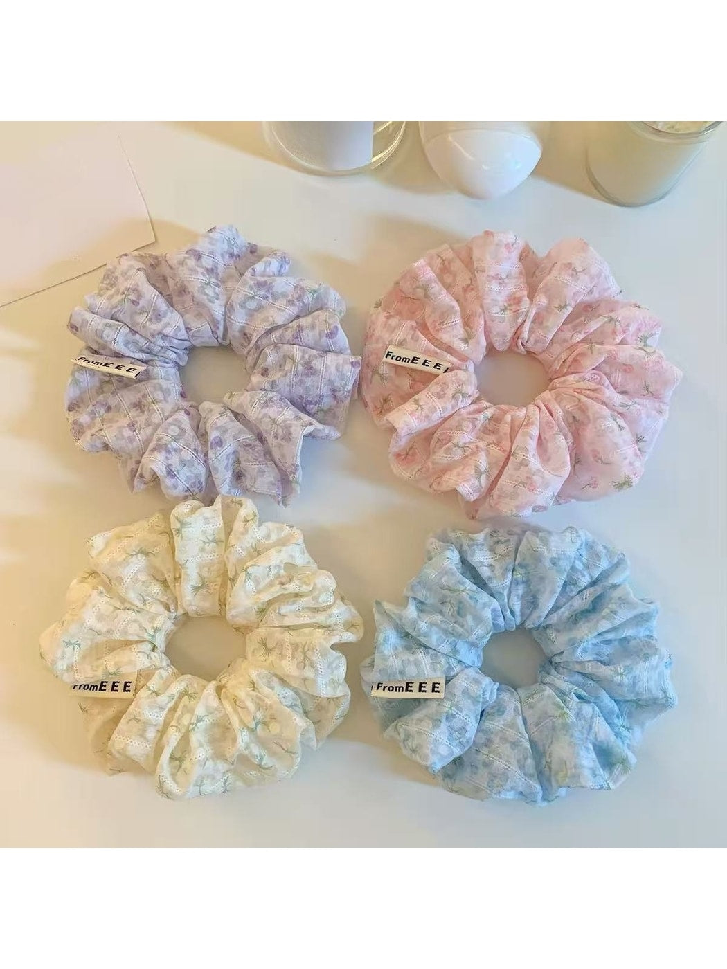 Gifty - Vintage Floral Print Polyester Hair Scrunchie