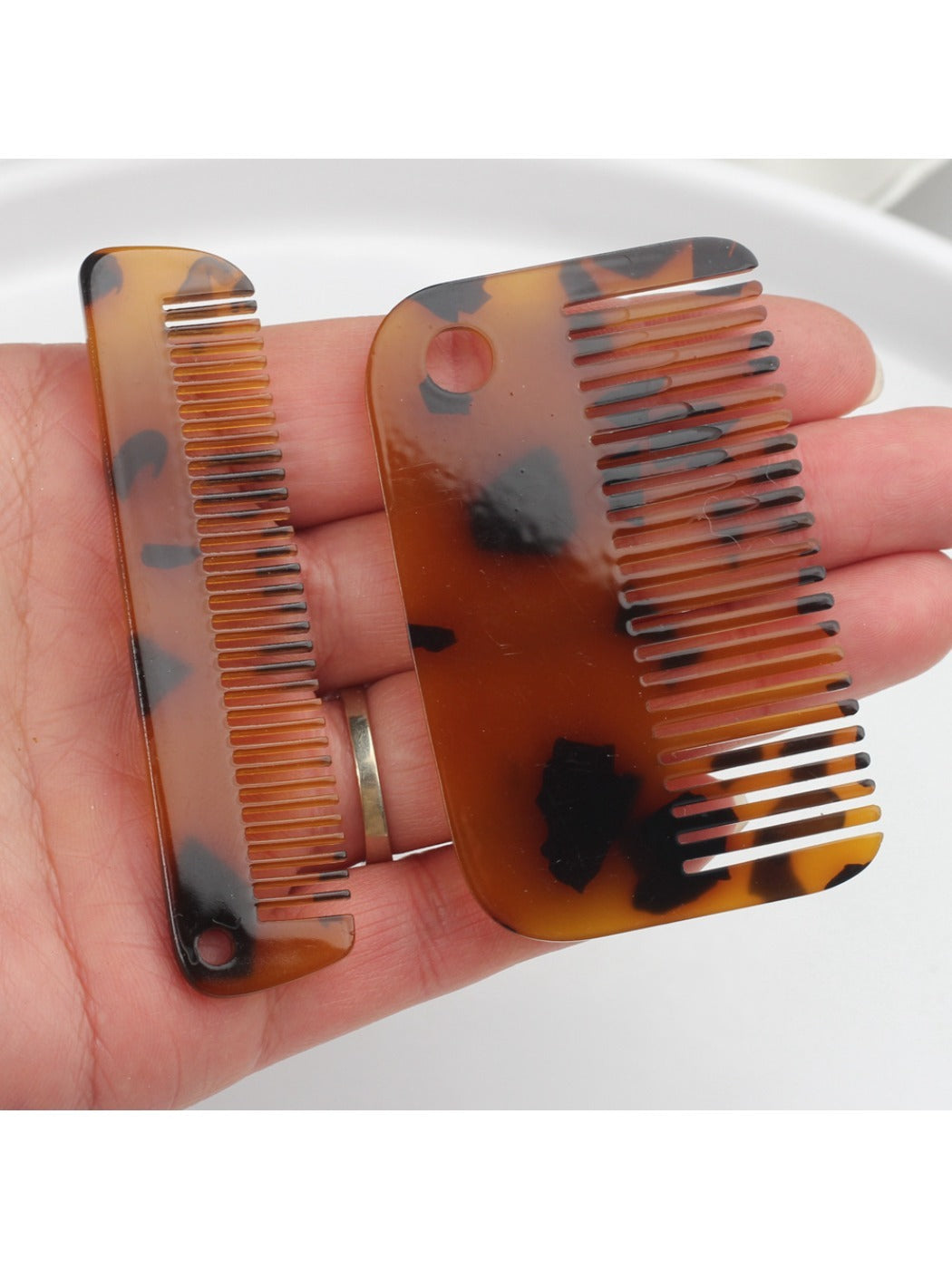 Camerow - Vintage Style Locket Comb