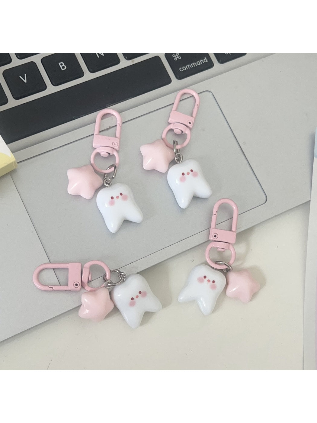 Keypus - Cute Tooth and Star Bag Charm Keychain