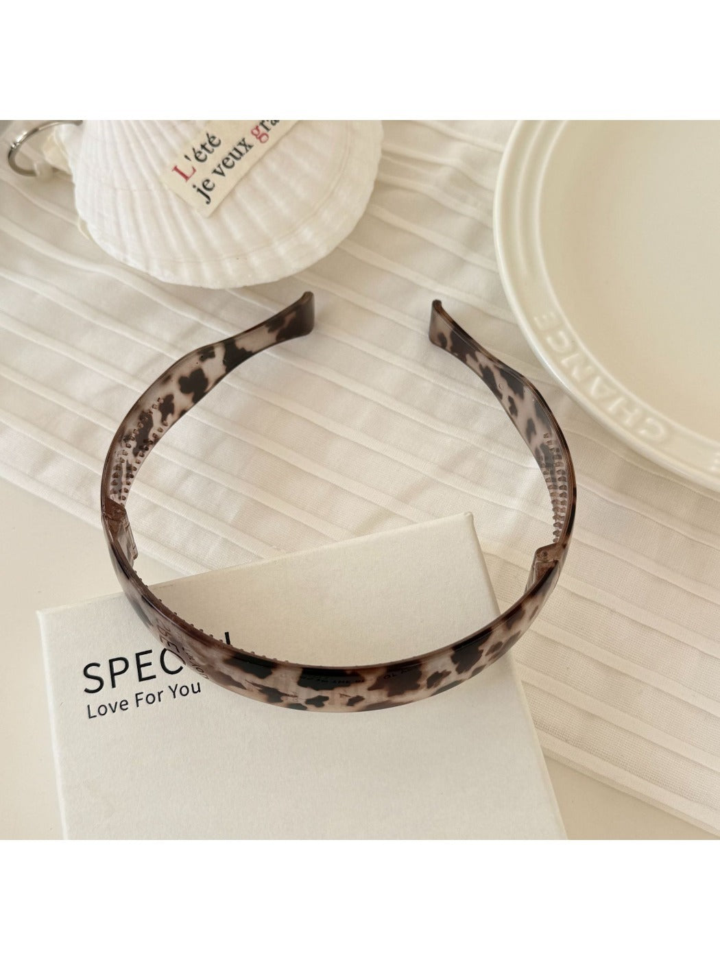Gifty - Foldable Leopard Print Acetate Headband
