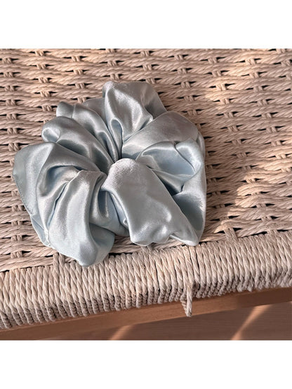 Gifty - Macaron Colored Satin Hair Scrunchie