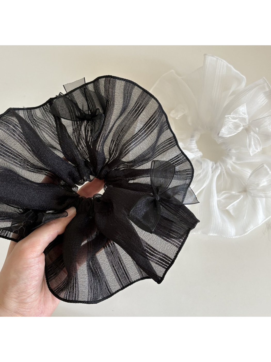 Gifty - Lace Bow Tulle Ponytail Hair Scrunchie