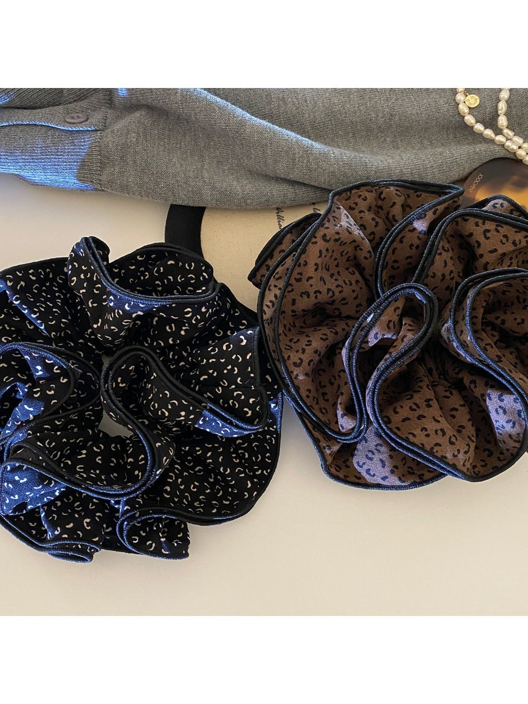 Gifty - Retro Scrunchie Hair Ties