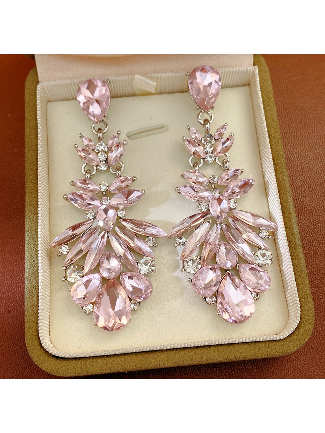 Earedge - Vintage Style Teardrop Rhinestone Earrings