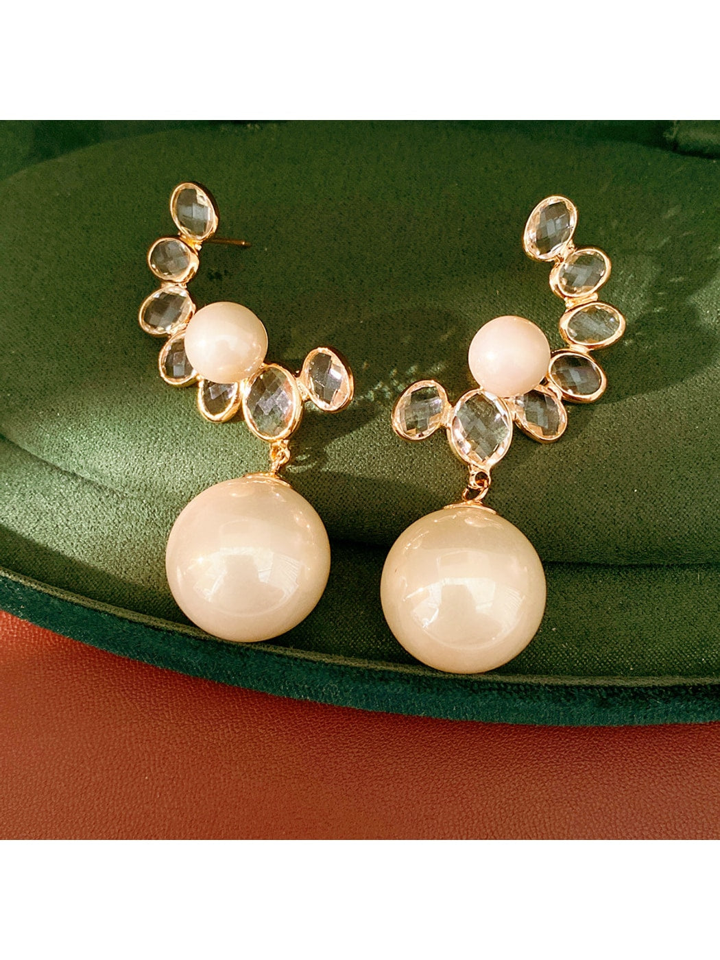 Earedge - Modern Curved Round Drop Look Stud Earrings