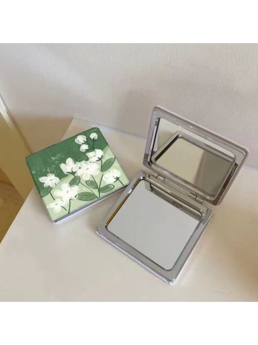 Mirroray - Floral Print Square Compact Mirror